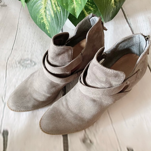 Ankle Boots Cutout Style Winter Booties - Greyish/Brownish - Size 8 - Picture 2 of 7